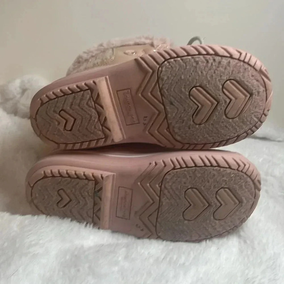 London Fog Youth Pink and Gray Tottenham Waterproof Faux Fur Size Boots -Size 12 - Picture 12 of 12